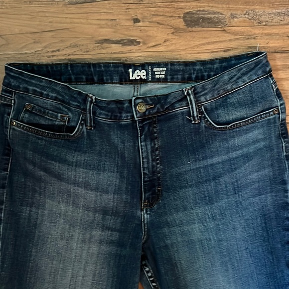 LEE Mid-Rise Boot Cut Regular Fit Denim Jeans 5 Pocket Button/Zipper Entry 18M - Picture 3 of 7